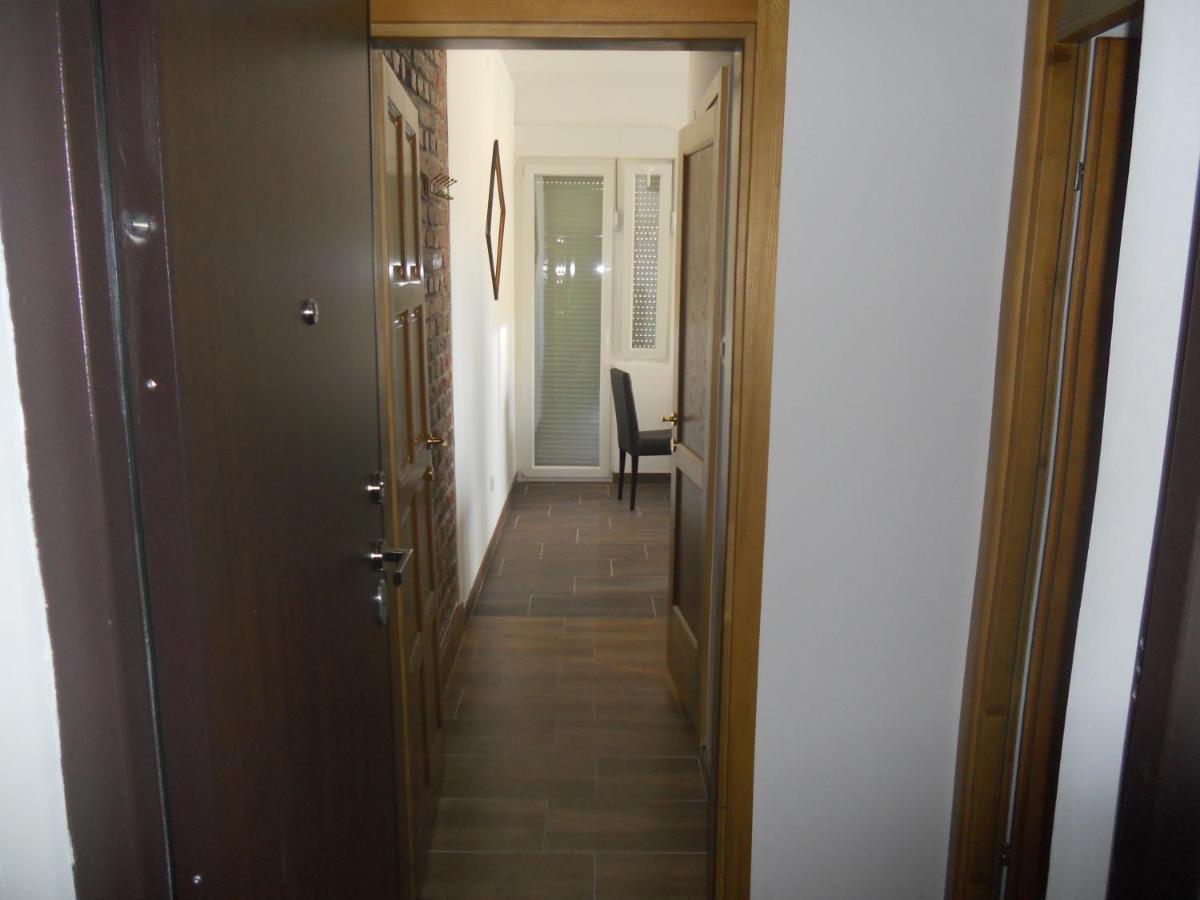 Apartmani Bonaca U Centru Niksica Bagian luar foto